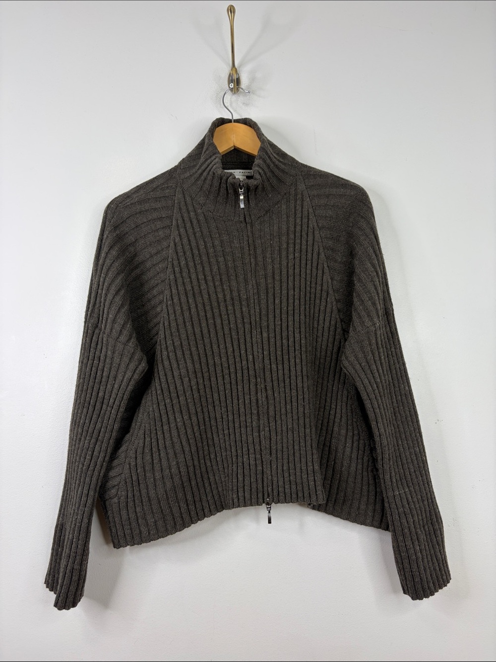 Sarah Pacini Sweater Womens One Size Merino Wool Taupe Brown Cropped Loose Fit